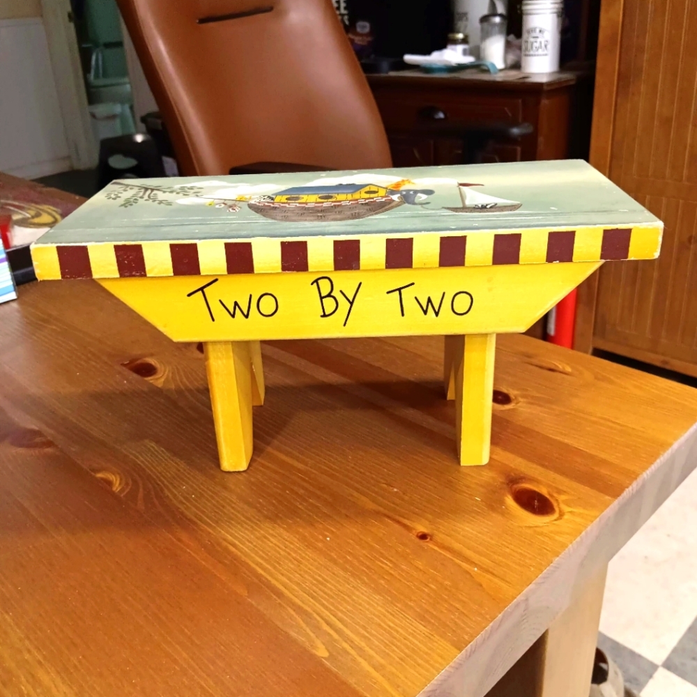 Noah's Ark Stool